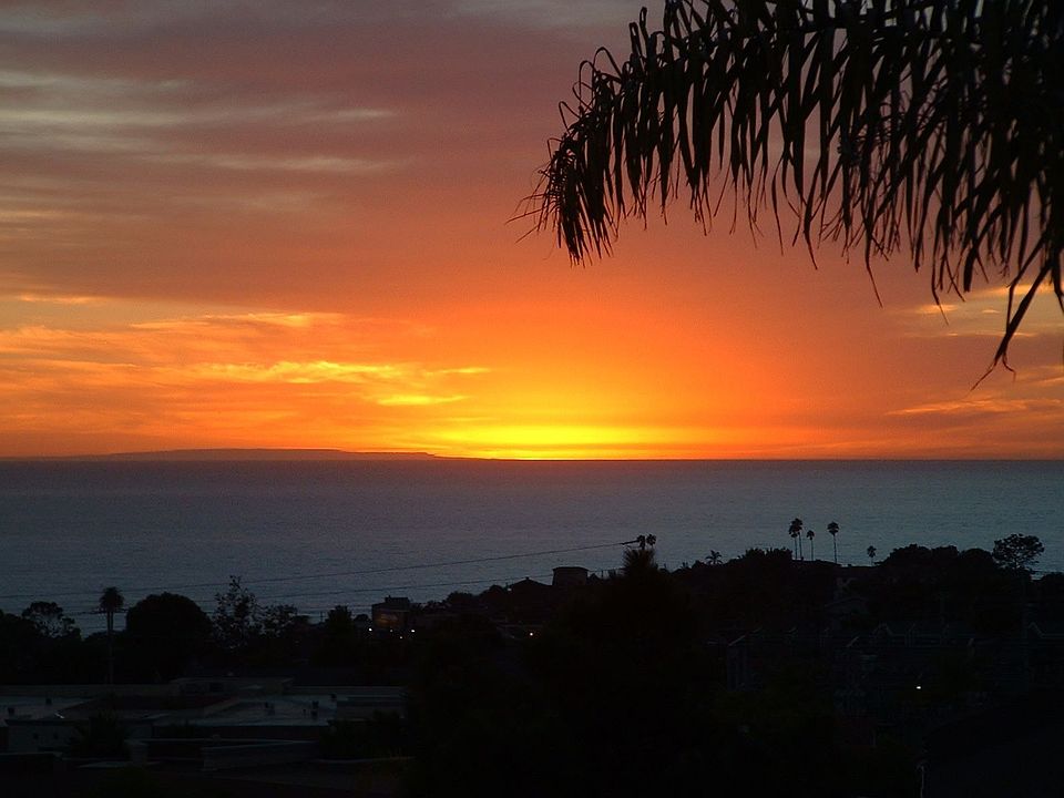 5/3.5 Oceanview Home!