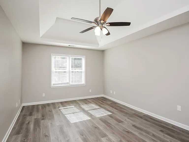 1448 Christiana Dr — Photo 9