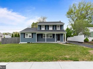 24 Winding Way Rd, Stratford, NJ 08084