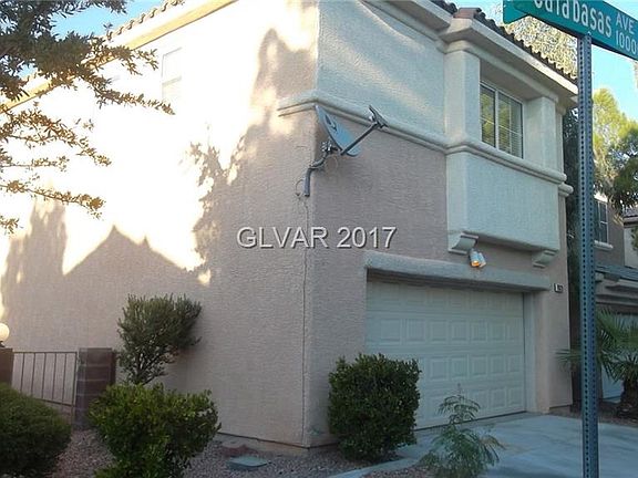 3rd image of 10020 Calabasas Ave