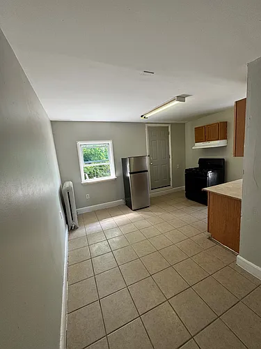 300 N Broom St #3 Photo 1