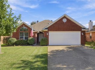 242 Stuttgart Cir, College Station, TX 77845