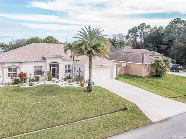 2033 SW Beekman St, Port Saint Lucie, FL 34953