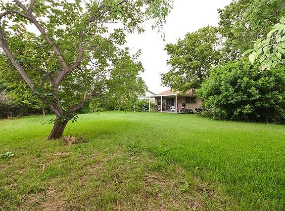 5th image of 2024 Knollwood Ln