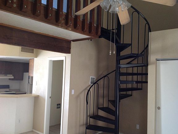 S shaped open stairs 