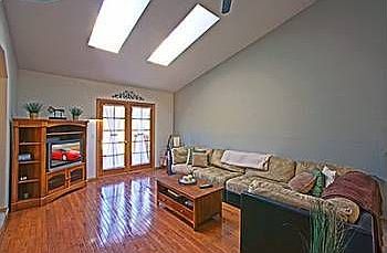 1st image of 1225 35th Ct SE