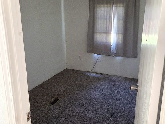 3rd image of 417554 E 1140th Rd