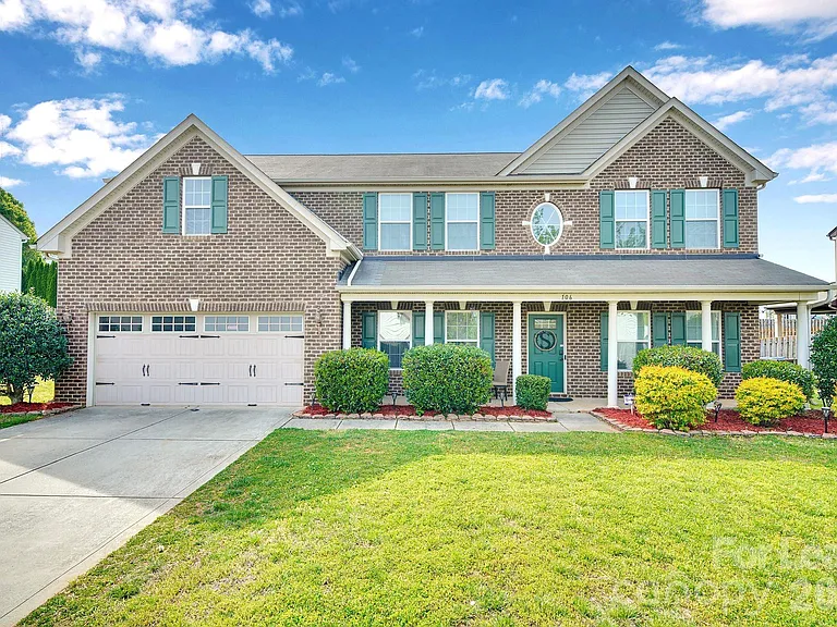 106 Ashton Dr — Photo 1