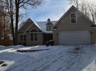 9313 W Circle Dr, Stanwood, MI