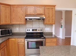 3403 Cherry Hills Dr, Champaign, IL 61822