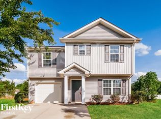 524 Ellingsworth Ln, Charlotte, NC 28214