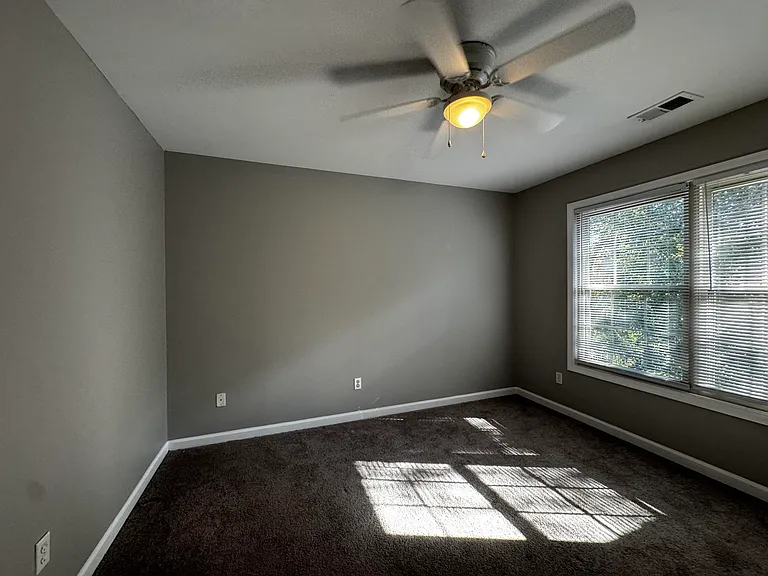 2224 Wilmington Ln — Photo 31