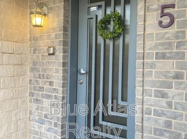 2690 Rockbrook Dr, Lewisville, TX