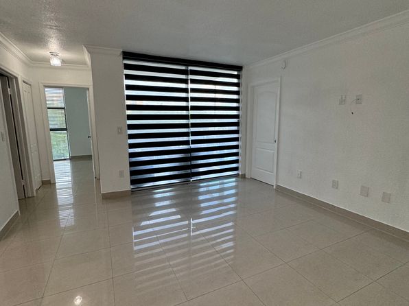 2075 SW 122nd Ave APT 304