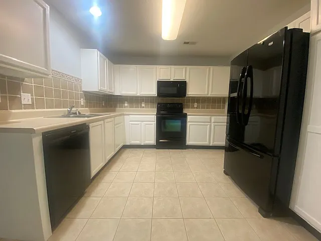 1024 Willow Creek Cir — Photo 5