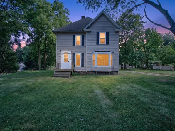 2807 McCain Rd, Jackson, MI 49203