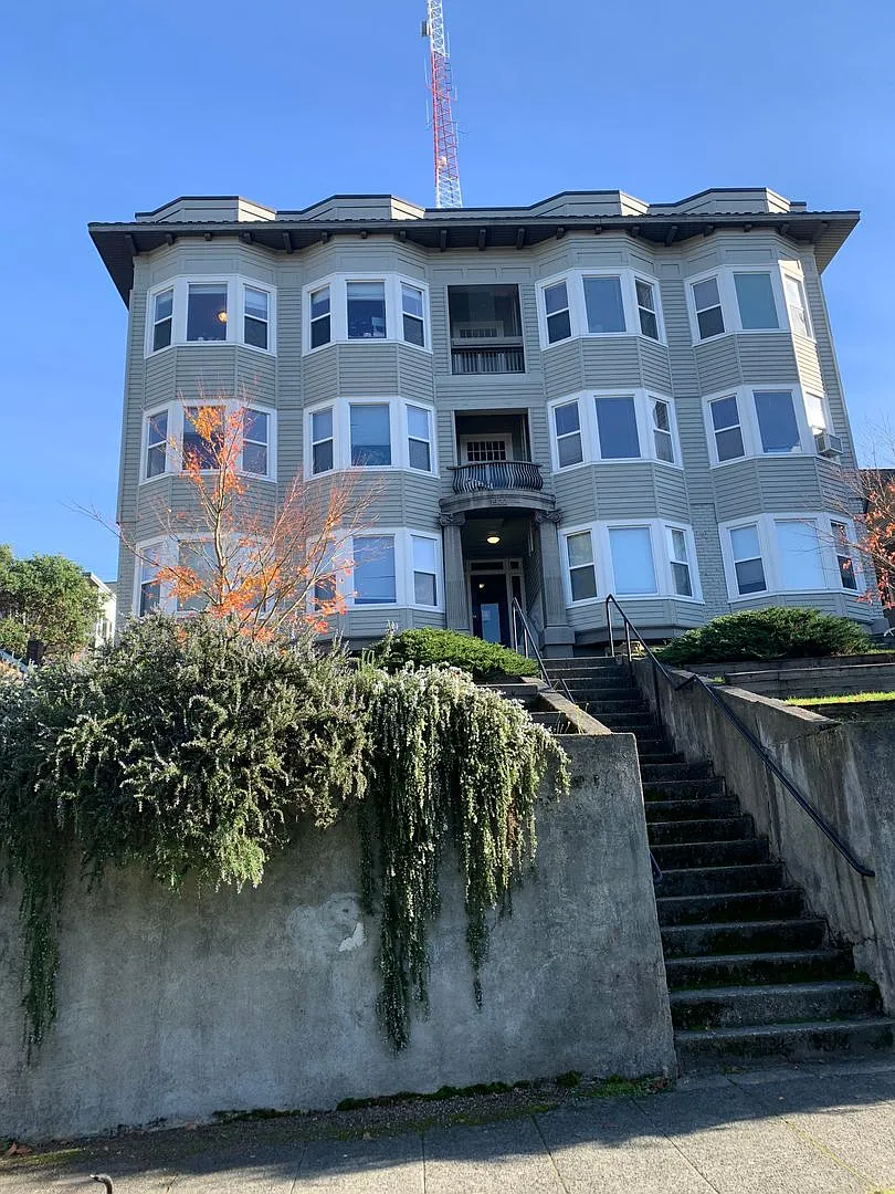 Fitzgerald — Photo 1