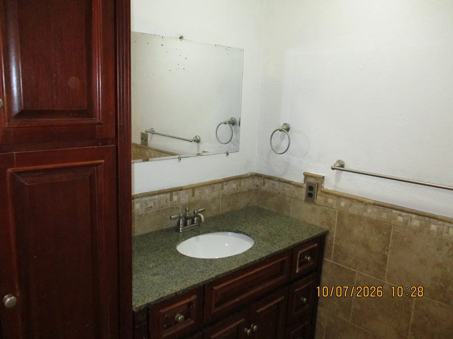 3 bed, 1056 sqft, $1,200 — Photo 3