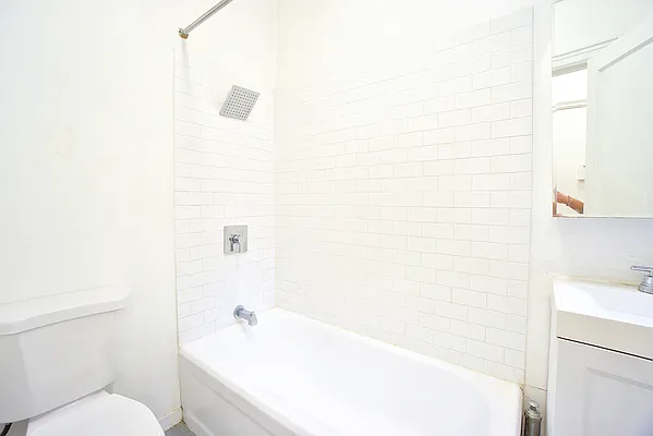 Rented by Compass | media 16