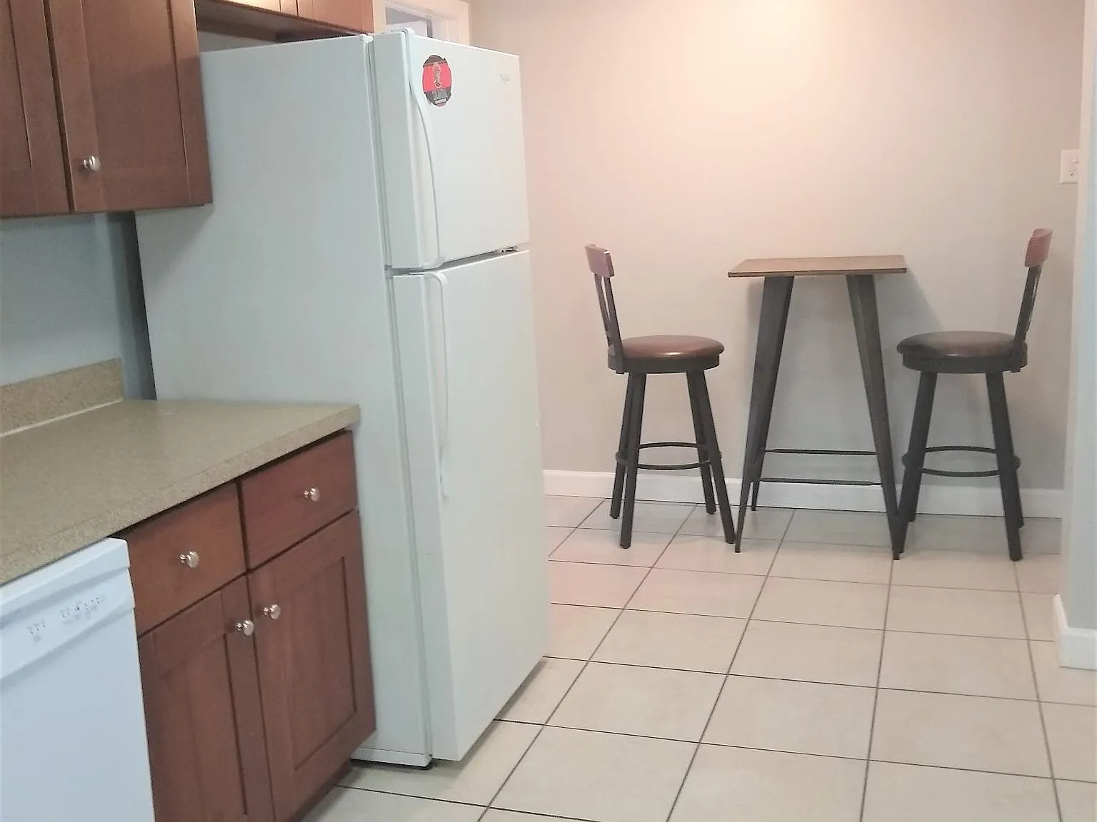 4 bed, 1292 sqft, $3,300 — Photo 4