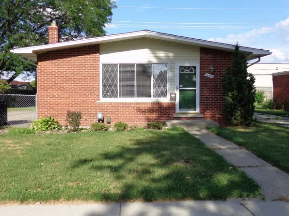 30364 Garry Ave, Madison Heights, MI 48071