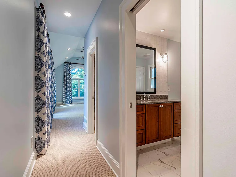 707 Cumberland Rd NE — Photo 14