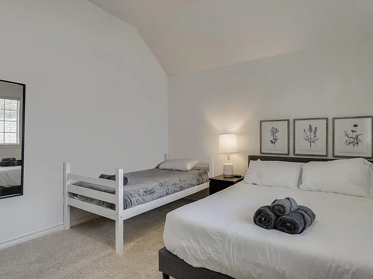2800 Cherry Spring Ct — Photo 30