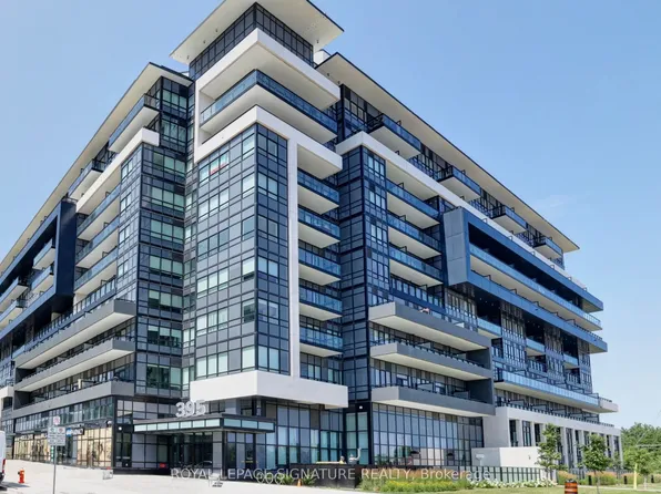 395 Dundas St W #Penthouse 15, Oakville, ON L6M 4M2