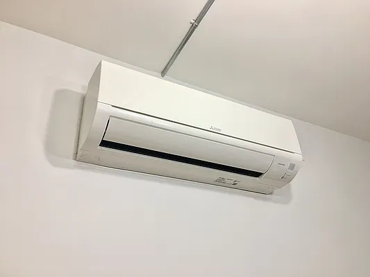 Rented by City Vista Inc | media 22