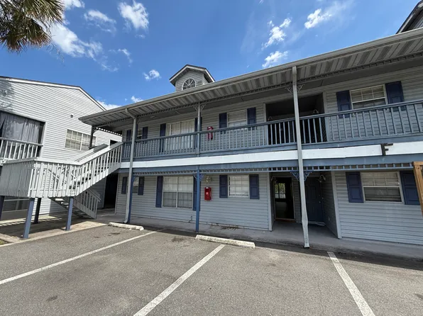 313 Dirksen Dr #D4, Debary, FL 32713