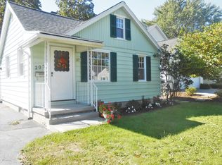 205 Leonard Rd, Rochester, NY 14616