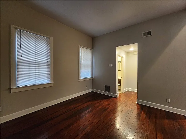 110 S Dearborn St #3 — Photo 18