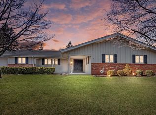 2610 Donegal Dr, Racine, WI 53405