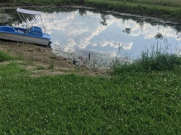 8219 Eaton Rapids Rd, Springport, MI 49284