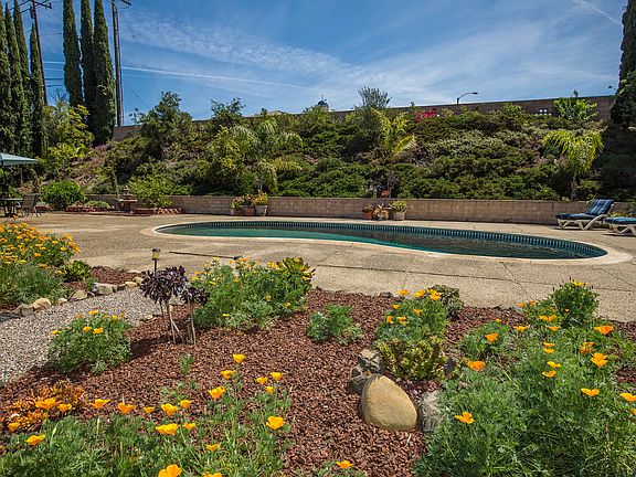 3rd image of 144 Ventana Ct