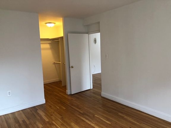 5th image of 443 W 43rd St #3E