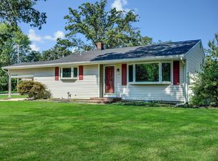 39 Oak Ridge Pkwy, Toms River, NJ