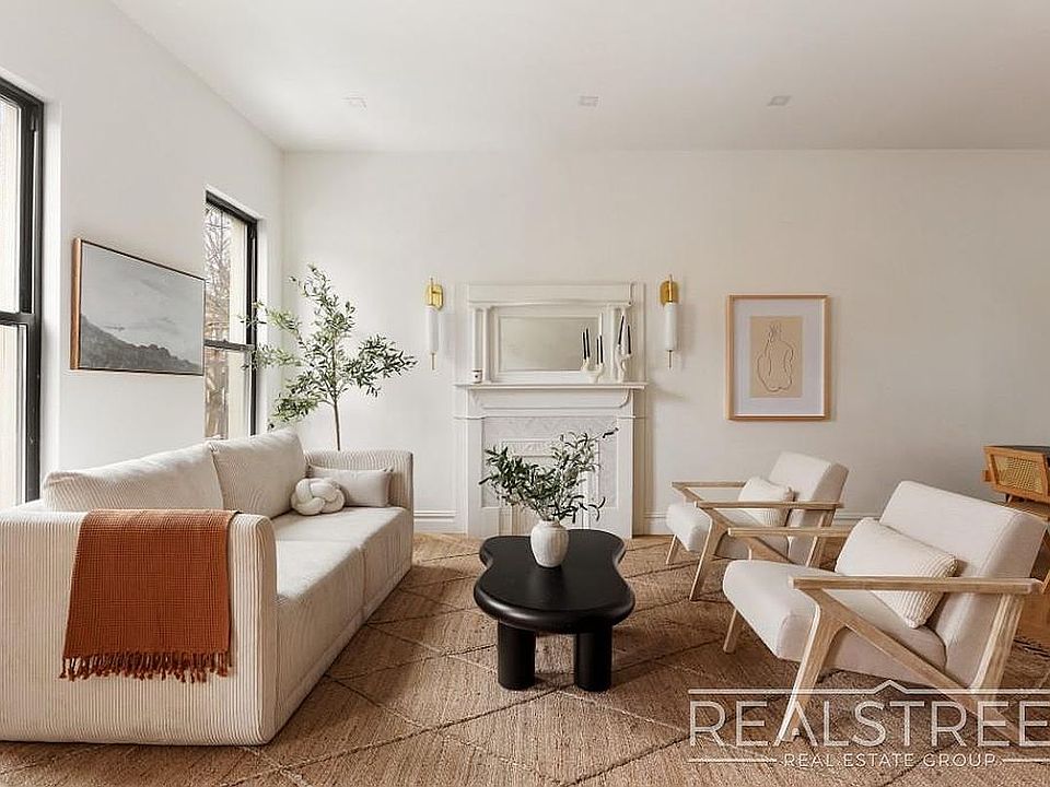 1st image of 16 Goodwin Pl