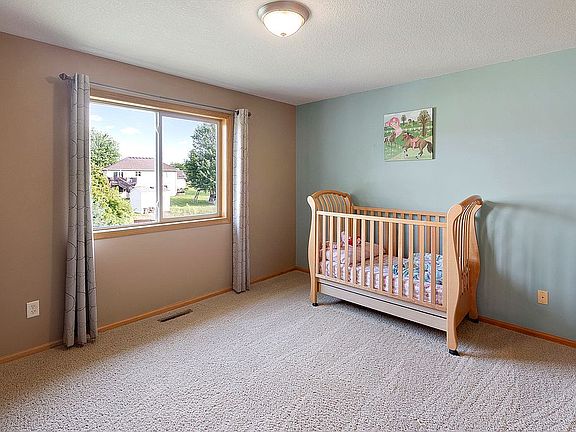 Upstairs Bedroom #2
