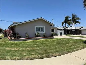 3 bed, 1240 sqft, $4,600 — Photo 2