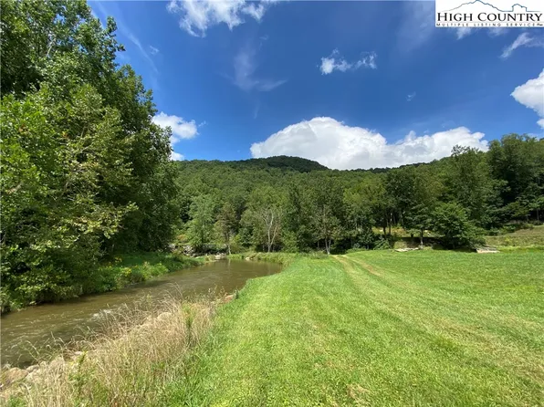 17 Water Sound Drive, Elk Park, NC 28622