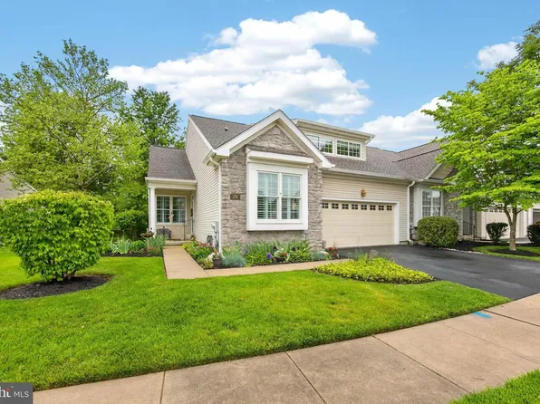 174 Lattice Ln, Collegeville, PA 19426