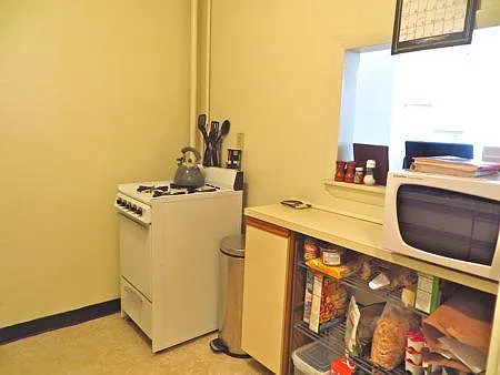 55 Queensberry St #10 — Photo 6
