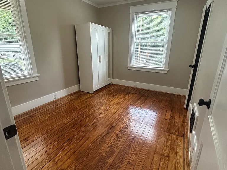 5307 Kenwood Rd #2 — Photo 13