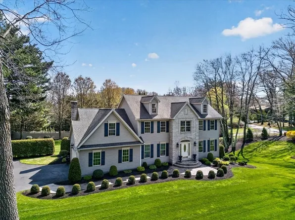 1318 Piper Rd, West Springfield, MA 01089
