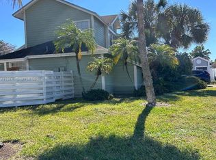 Royal Glen, Miami, FL 33186