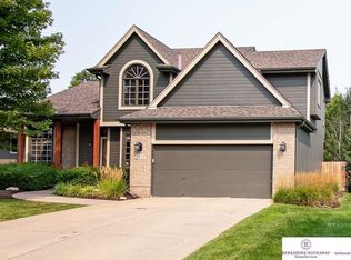 7209 S 160th St, Omaha, NE 68136