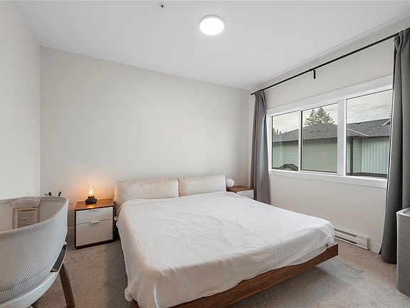 5th image of 600 9th St #121