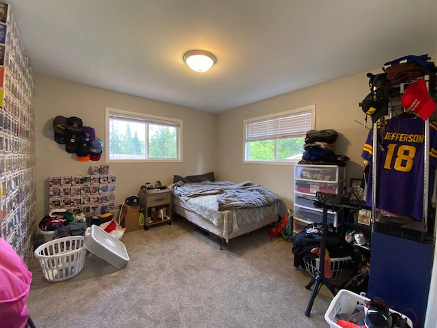 3 bed, 1.0 bath, 1120 sqft, $1,425 — Photo 2