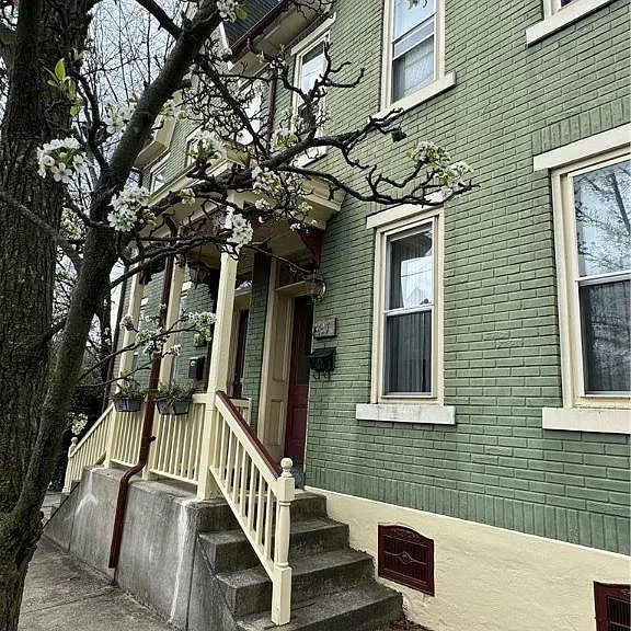 417 Linden St — Photo 3